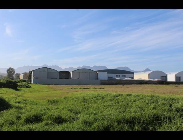 11,204M² VACANT LAND FOR SALE IN SOMERSET WEST CENTRAL